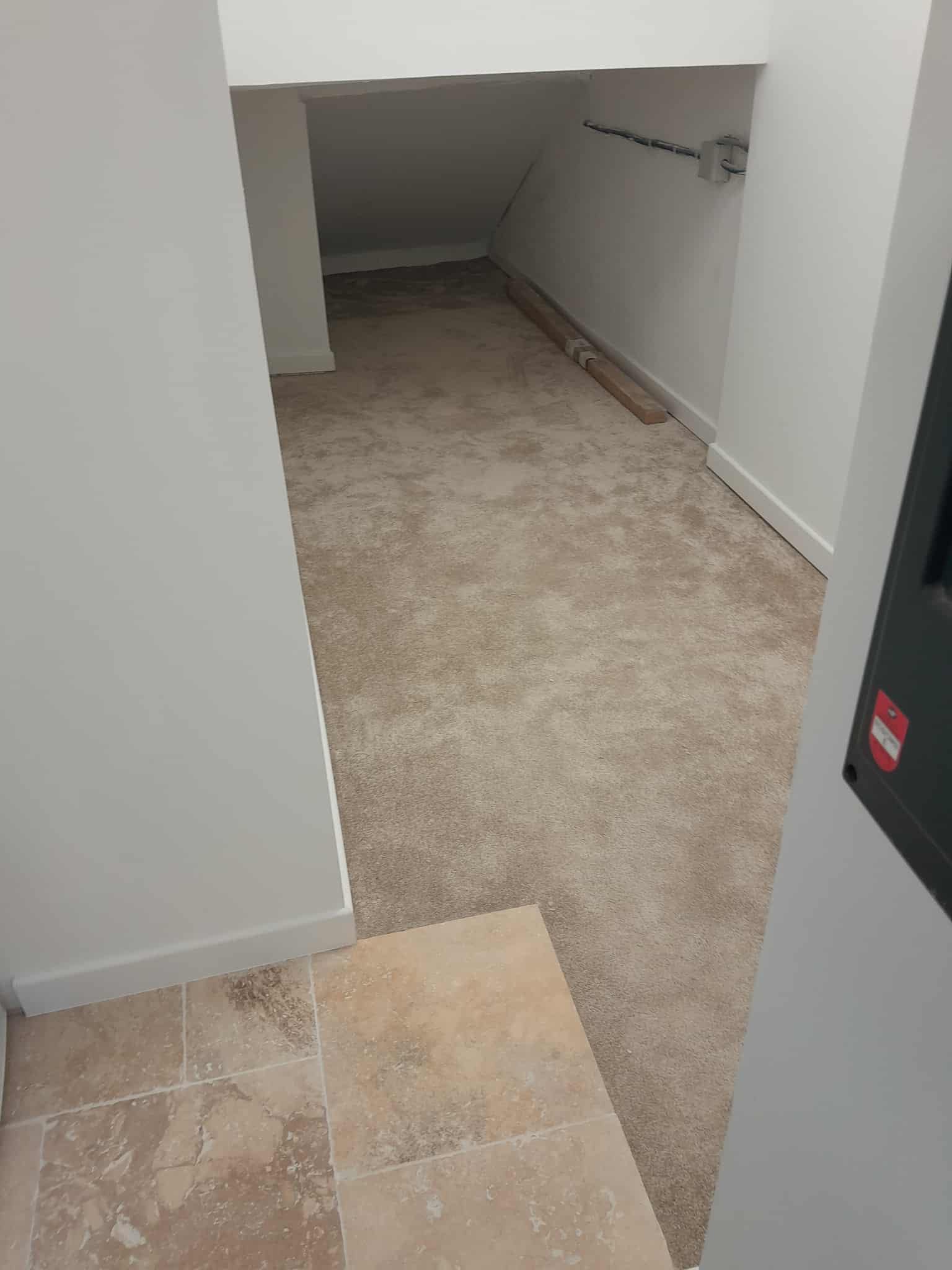 Pose de moquette au sol