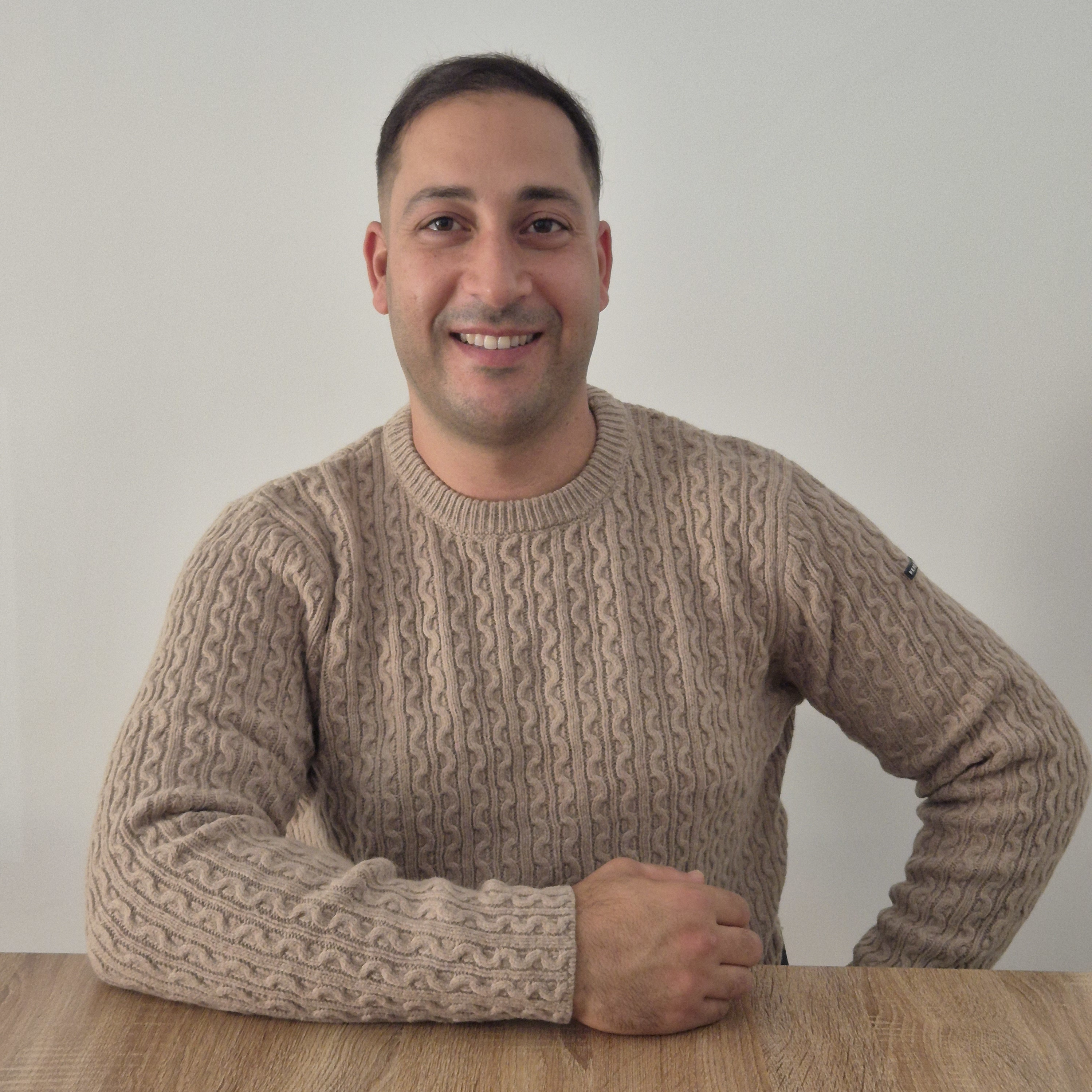 Portrait de Mohamed, maçon et dirigeant de Bati Wise